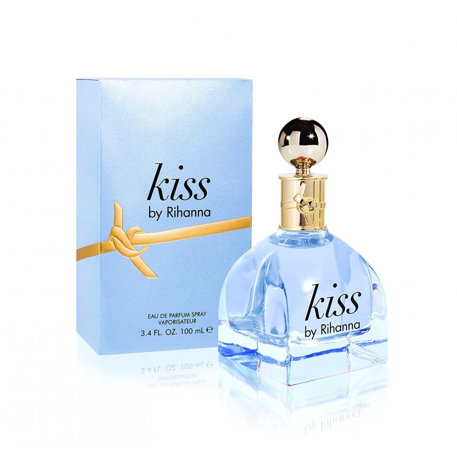 Kiss Rihanna W